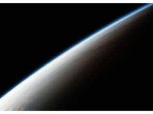 Pôster A Noite Cai Sobre o Oceano Atlântico - NASA - ISS